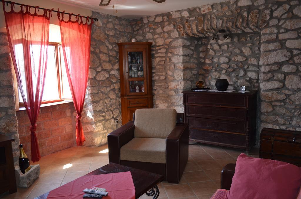 Apartment Sandi Baška Eksteriør billede