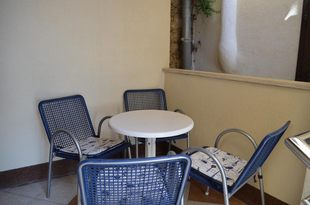 Apartment Sandi Baška Eksteriør billede